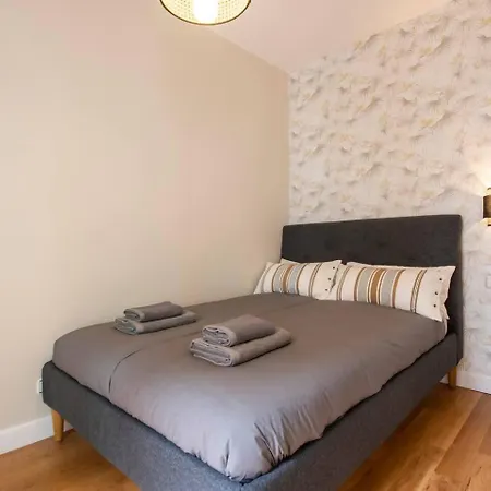 Lujo Y Comodidad Tu Refugio Con Estilo Y Amplitud Apartment