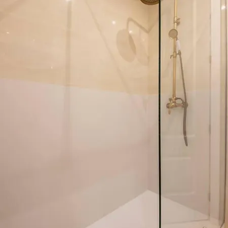 Lujo Y Comodidad Tu Refugio Con Estilo Y Amplitud شقة